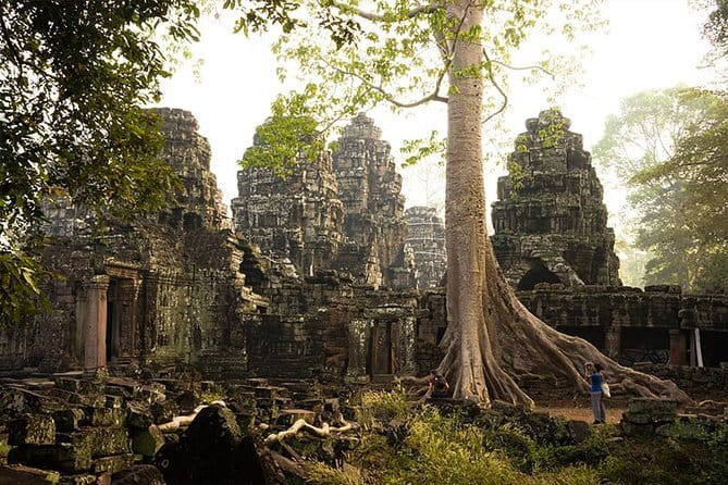 1-Day Angkor Wat Cycling Tour: Scenic Bike Adventure in Siem Reap - Prasat Kravan and village roads