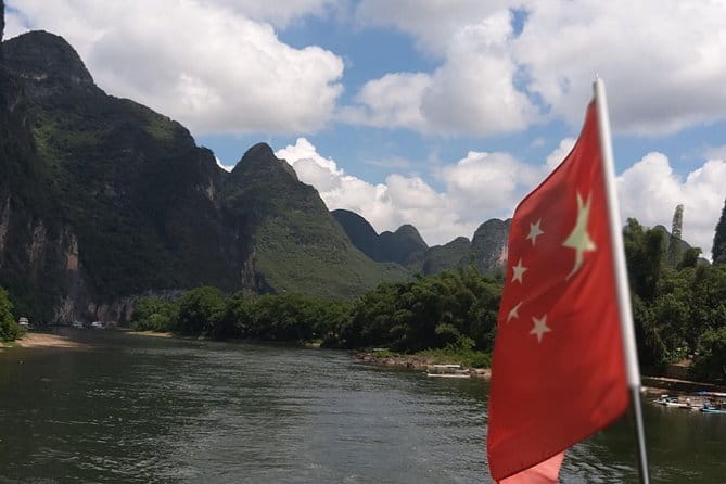 1-Day tour of Guilin-LiRiver cruise-Yangshuo Xianggong hill - Boarding the four-star boat at Zhujiang dock