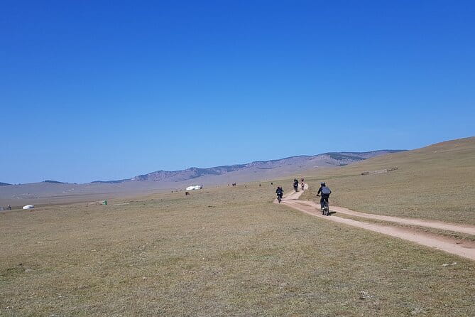 11 Day World Heritage Orkhon Valley National Park Cycling Tour - Days 5 and 6: Tsenkher Hot Spring and Khangai passes