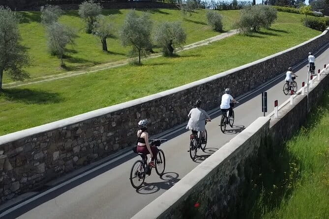 2-Day E-Bike Tuscany Tour with Meals, Wineries, and Farmstay - Why this is a strong way to see Tuscany