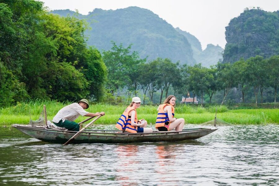 2 day Trang An - Mua cave - Cycling with Bungalow stay - Tuyet Tinh Coc and the mountain pagoda