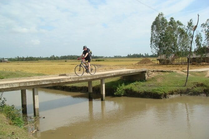3 Days Cycling Mekong Delta - Day 2: Riverside riding around Can Tho