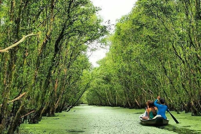 3 Days Cycling Mekong Delta - Day 3: Cai Rang Floating Market before the crowds build