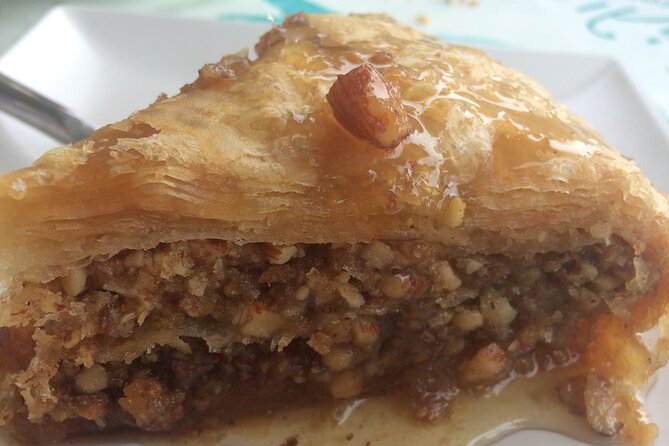 3in1; Cycling, sightseeing, tasting - Three tasting stops, from pie to baklava