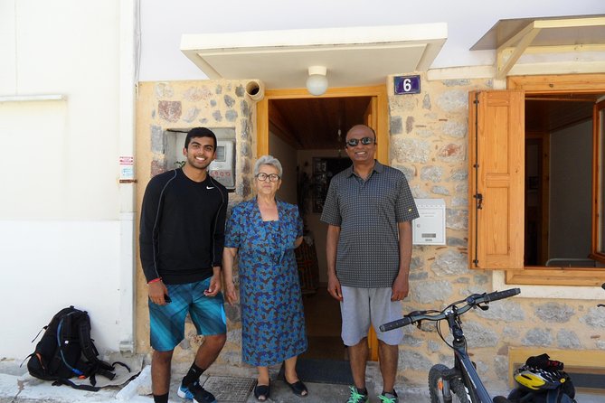 3in1; Cycling, sightseeing, tasting - The monastery, olive groves, and the turn toward the coast