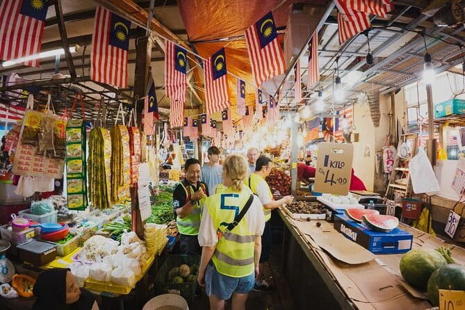 4-Hour Inspiring KL Cycling Tour - Saloma Link and the Twin Towers