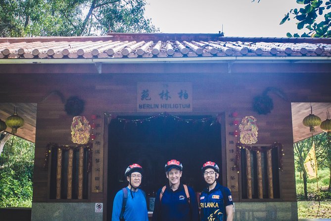 4 Hours Cycling in the Nature at Pulau Ubin Singapore - How the ferry changes your schedule