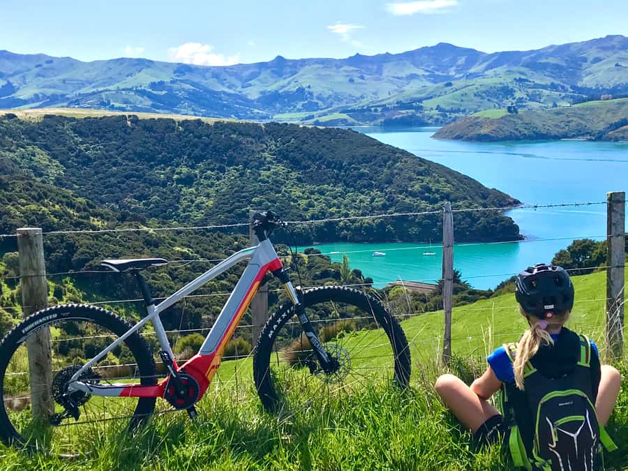 Akaroa: Guided Electric Mountain Bike Tour-Lava Loop - Starting in Akaroa between the shops