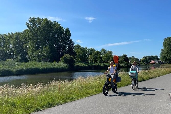 Amsterdam Countryside Bike and Kayak Tour - The ride back through Zunderdorp