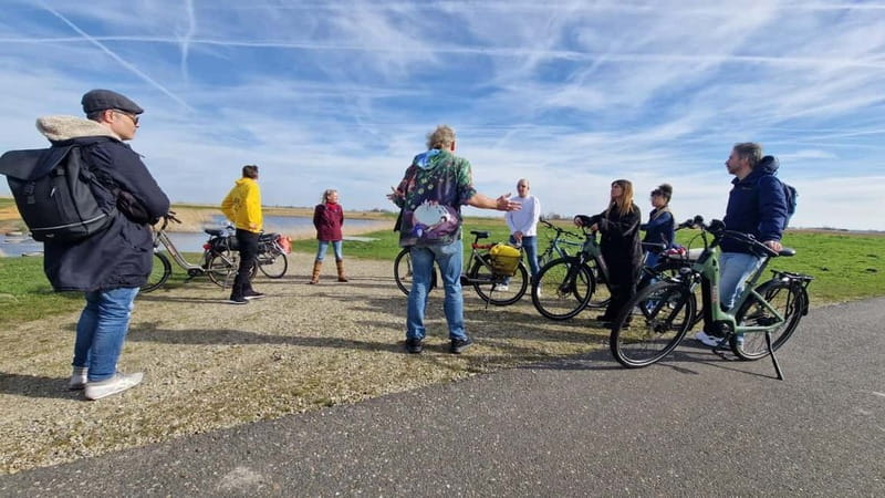 Amsterdam: Leisurely Windmill & Countryside Bike Ride - From Oosterdoks Island to the IJ ferry