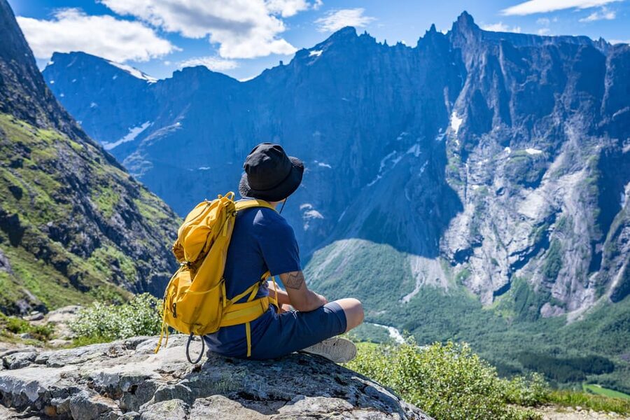 Andalsnes: Bike & Hike Adventure to Litlefjellet Summit - Starting in Åndalsnes with a 15-minute safety briefing