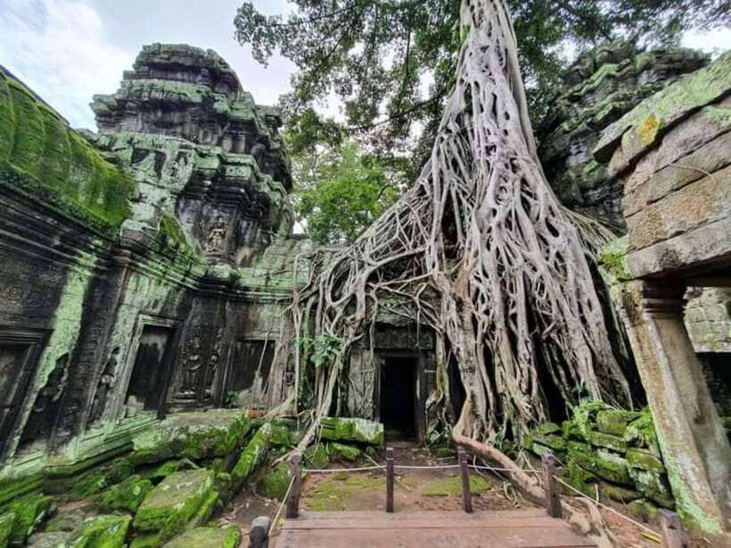 Angkor Cycling Tour - The 12 km Ride Back to Siem Reap