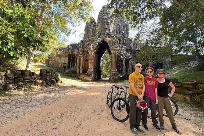 Angkor Wat Cycling Tour With local Tour Guide from Siem Reap - Why cycling works so well at Angkor