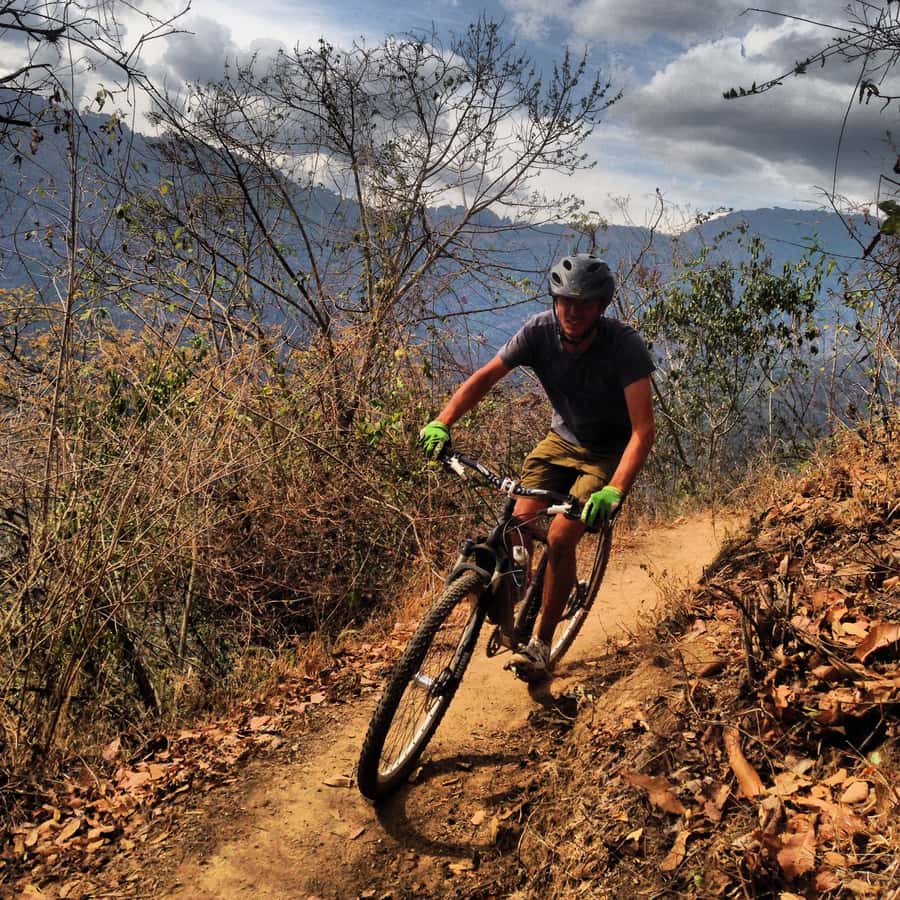 Antigua Guatemala: Half-Day Mountain Bike Tour with Guide - San Andres ruins and the climb that follows