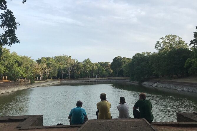 Anuradhapura Heritage Mountain bike / bicycle Tour - Starting with Jetavanaramaya