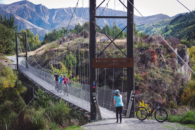 Arrowtown to Gibbston – Iconic Arrow River Bridges Bike Ride - Starting in historic Arrowtown