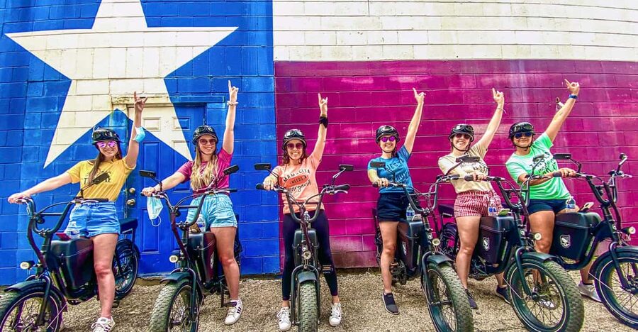 Austin: Biker Gang E-Bike Adventure - Getting started with the rider briefing
