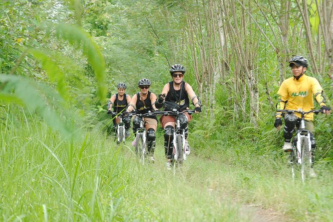 Bali Downhill Cycling and White Water Rafting - A gentle ride through Bali’s countryside