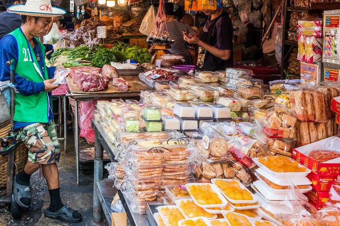 Bangkok Cycling Tour Khlong Toei Market and Bang Krachao Island - Khlong Toei Market at 8:00 am