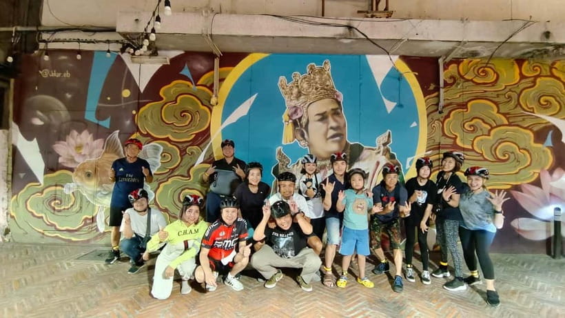 Bangkok: Night Cycling Adventures - Sanam Chai and the first river views