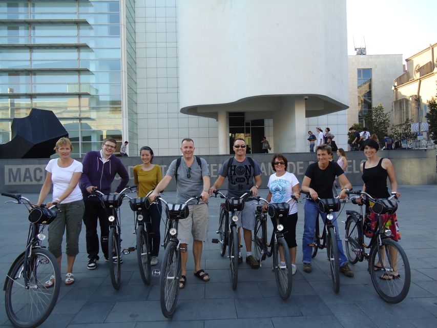 Barcelona Highlights Bike Tour: Cycle along the beach! - Why a bike is one of Barcelona’s best introductions