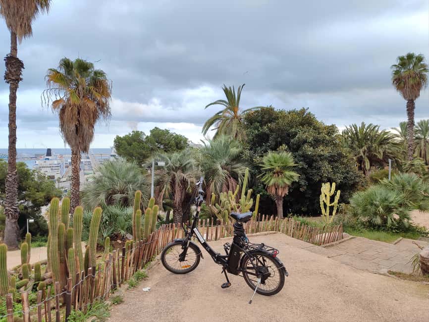 Barcelona: Montjuïc e-bike Adventure with Views and Castle - Palau Nacional and the view toward Plaça d’Espanya