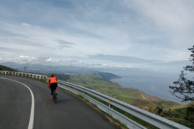 Basque Coast Road Bike Tour - Timing, group size, and what to bring