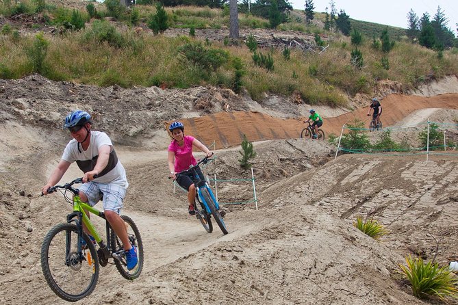 Beginner Downhill Mountain Biking Lesson in Christchurch - Timing, weather, and the meeting point