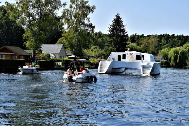 Berlin: (E)-Bike & Boat: The City's Biggest Lake & Lagoon - Forest tracks, Friedrichshagen, and Müggelsee