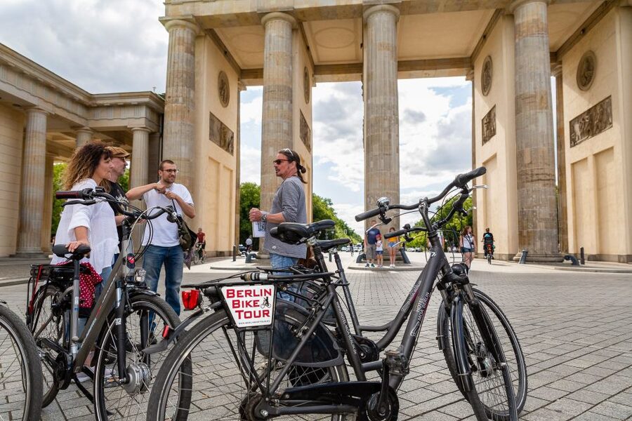Berlin Wall History Small Group Cycling Tour - Checkpoint Charlie and the Tränenpalast