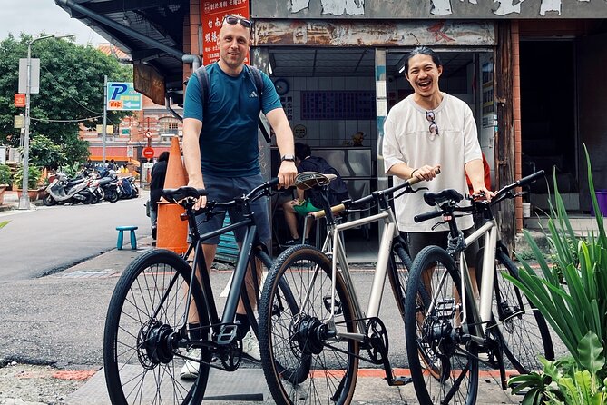 Best E-bike Cycling Tour in Taipei - Includes Local Food & Drinks - A 9 a.m. start with Taiwanese breakfast