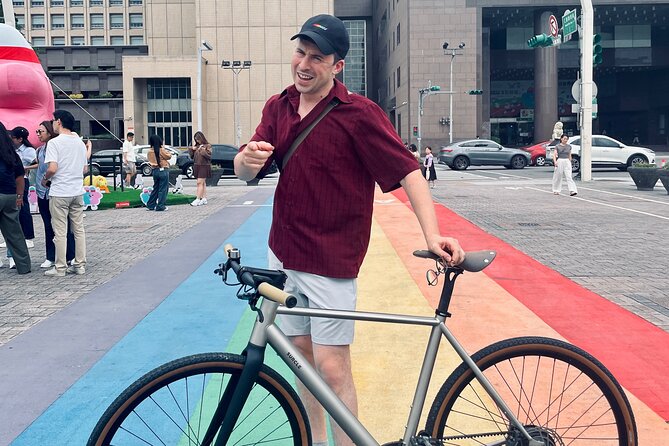 Best E-bike Cycling Tour in Taipei - Includes Local Food & Drinks - Hulin Market and ordinary Taipei