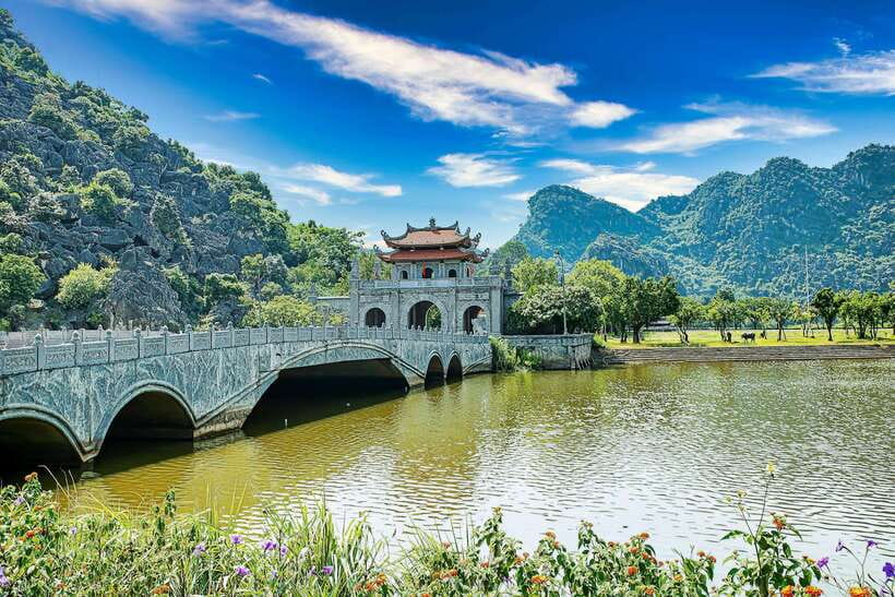Best Ninh Binh Day Tour: Tam Coc - Hoa Lu - Lunch & Cycling - A Vietnamese lunch with a yin-yang balance