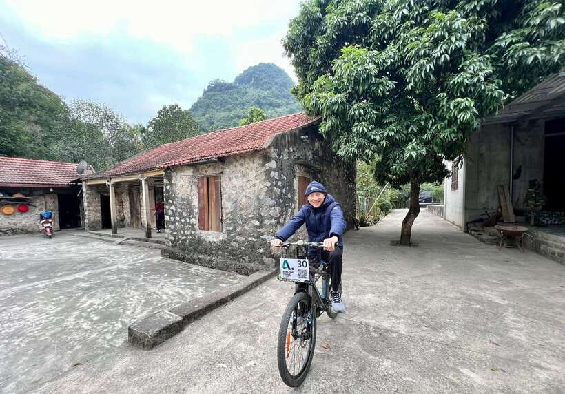 Best Ninh Binh Day Tour: Tam Coc - Hoa Lu - Lunch & Cycling - Is $63 a fair price?