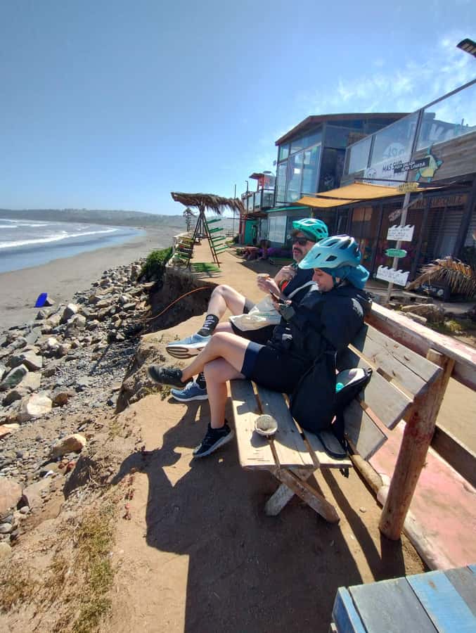 Bike ride along the coast of Viña del Mar or Valparaíso, you choose! - Kathleen and Fernanda make the tour personal