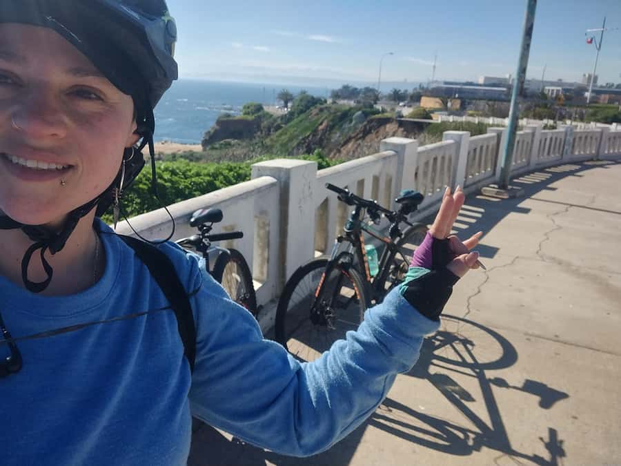 Bike ride along the coast of Viña del Mar or Valparaíso, you choose! - Equipment, pace, and safety