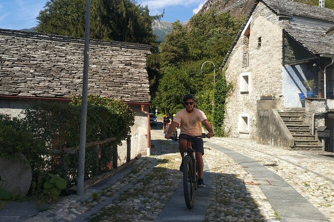 BikeBrix Scenic Cycling Tour in Lake Maggiore Ascona Locarno - A small group with a local guide
