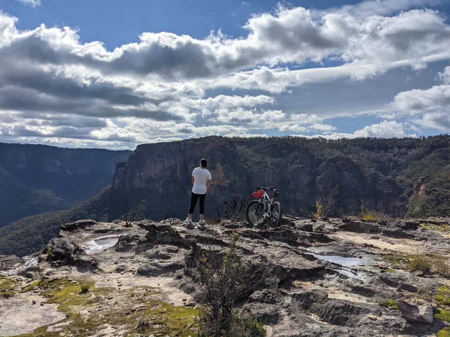 Blue Mountains: Mountain e-Bike Ride, Narrowneck Plateau - The scenery: cliffs, valleys, and native bush
