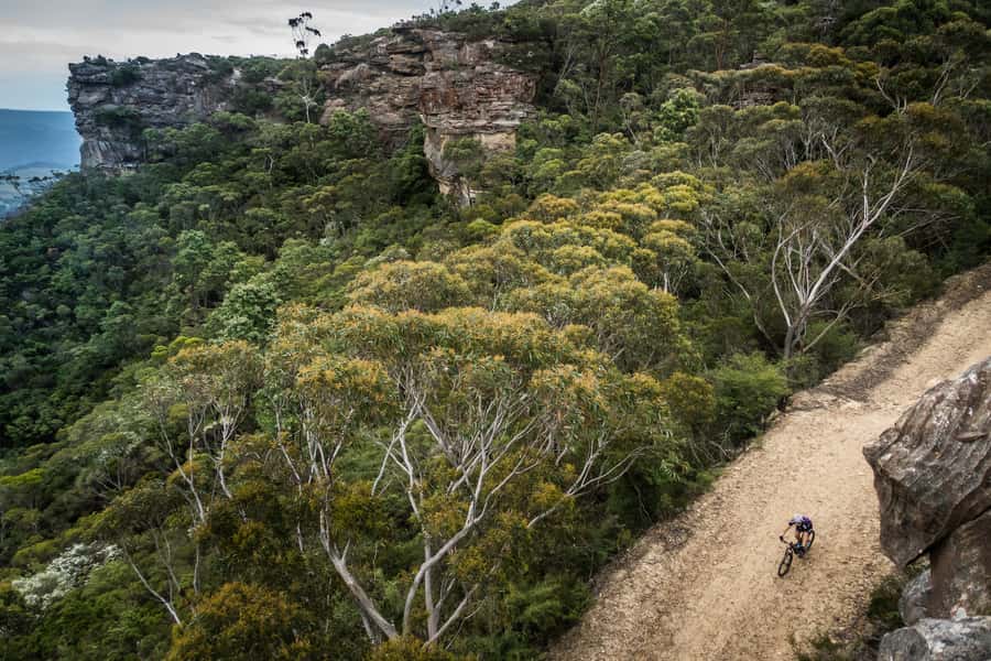 Blue Mountains: Mountain e-Bike Ride, Narrowneck Plateau - From Katoomba road to sandstone fire trail