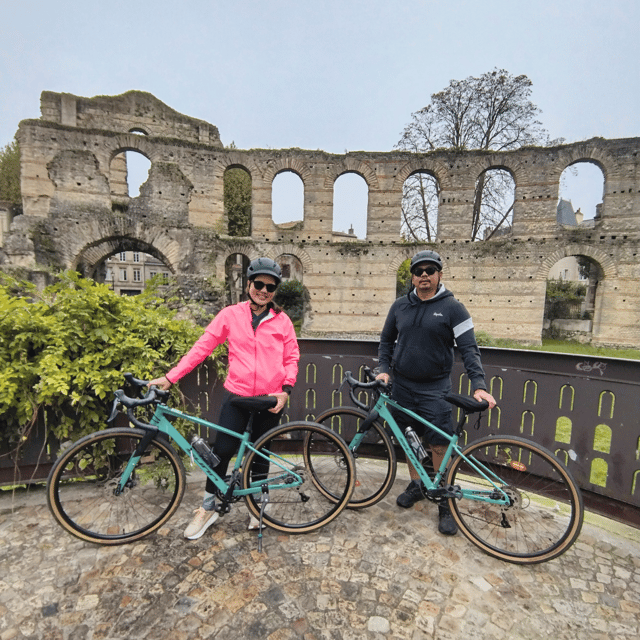 Bordeaux by Gravel Bike : Historic center & vineyards - Meeting details, languages, and practical preparation