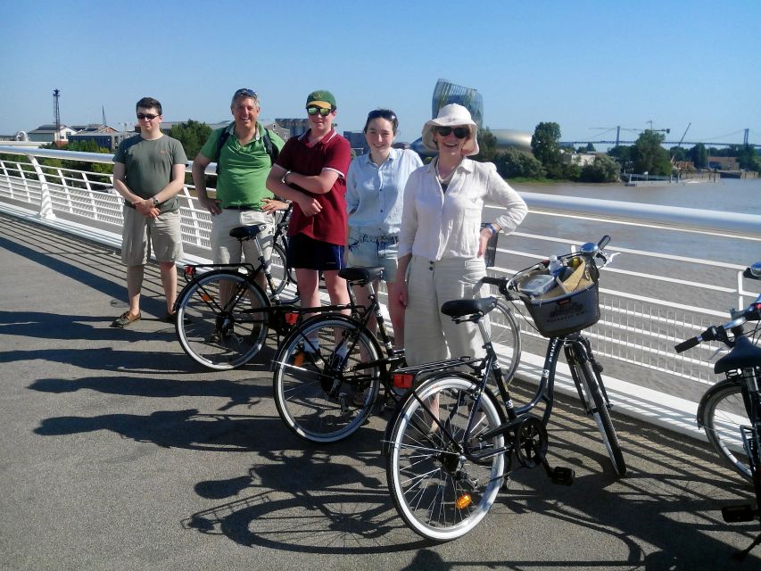 Bordeaux: Essentials 3-Hour Bike Ride - Rue Notre Dame and Cours Xavier Arnozan