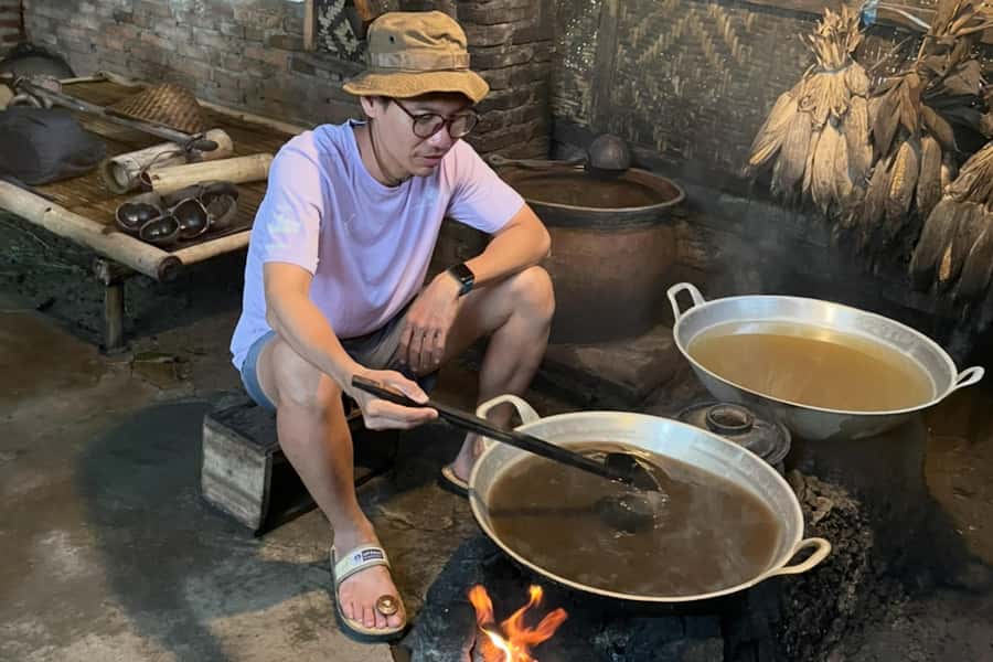 Borobudur: Cycling Tour and Explore Java Villages - Tofu making with simple tools
