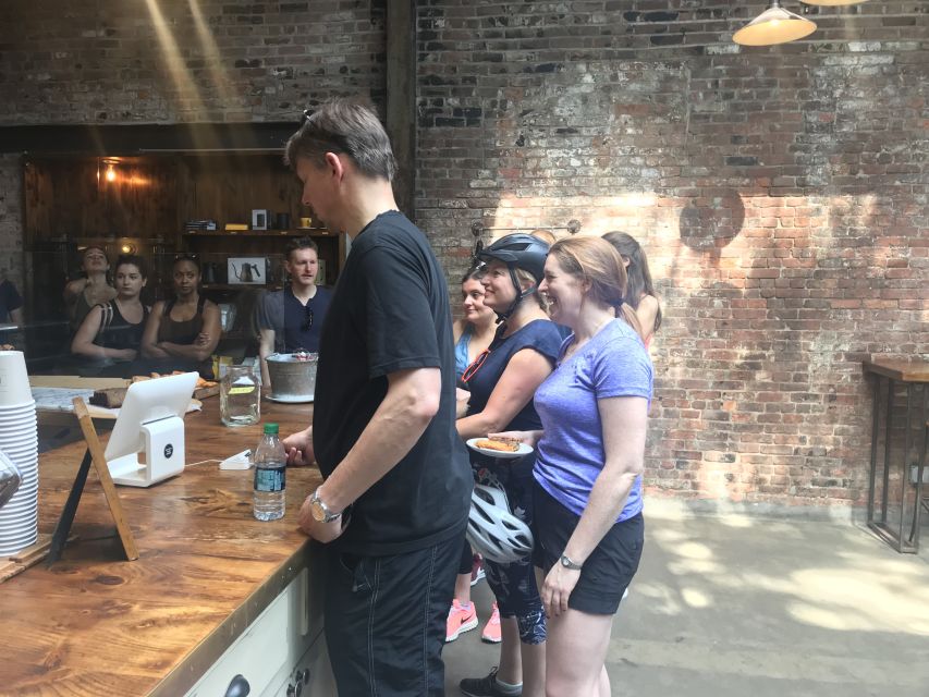 Brooklyn: Half-Day Cycling Tour - Fort Greene links monuments, parks, and modern Brooklyn