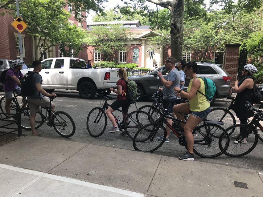 Brooklyn: Half-Day Cycling Tour - Dumbo begins with the best city views
