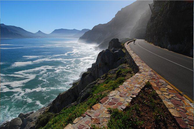 Cape Peninsula E-bike Cycle with Vehicle - Private Tour - Coffee and harbor time in Hout Bay
