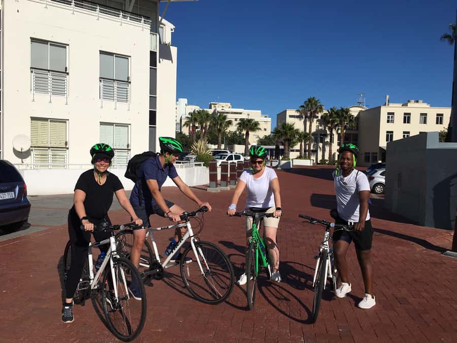 Cape Town Guided City Cycling Heritage Tour - Private Tour - Sea Point Promenade and the Atlantic air