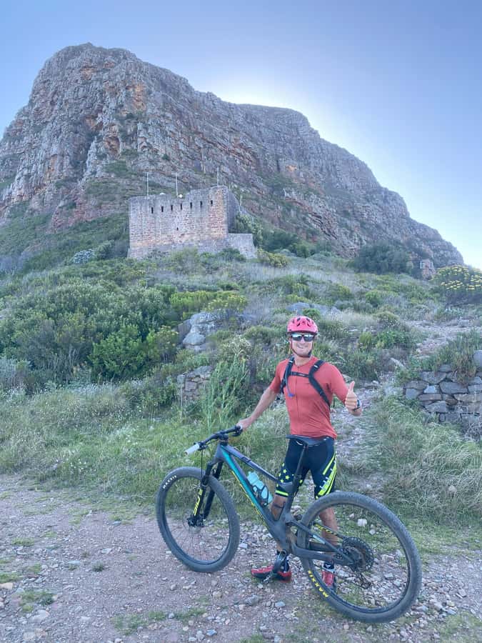 Cape Town: Peninsula Private Mountain Bike Tour with Ex-Pro - What to wear and carry