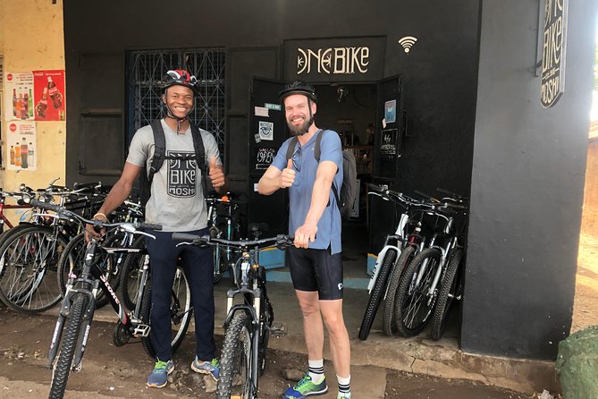 Chagga Villages in Mount Kilimanjaro Cycling Day Trip - How the private guide changes the day