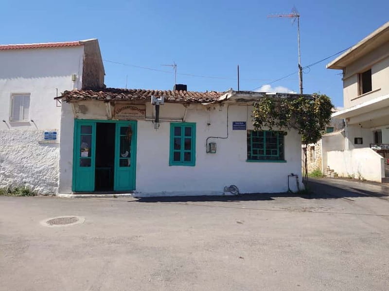 Chania E-Bike Adventure: Culture, Coastline & Olive Tasting - Key points at a glance