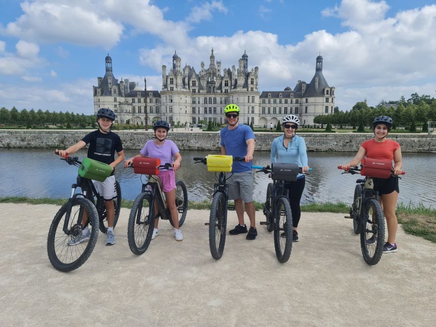 Chateaux de la Loire cycling ! - What the e-bike and support van really add